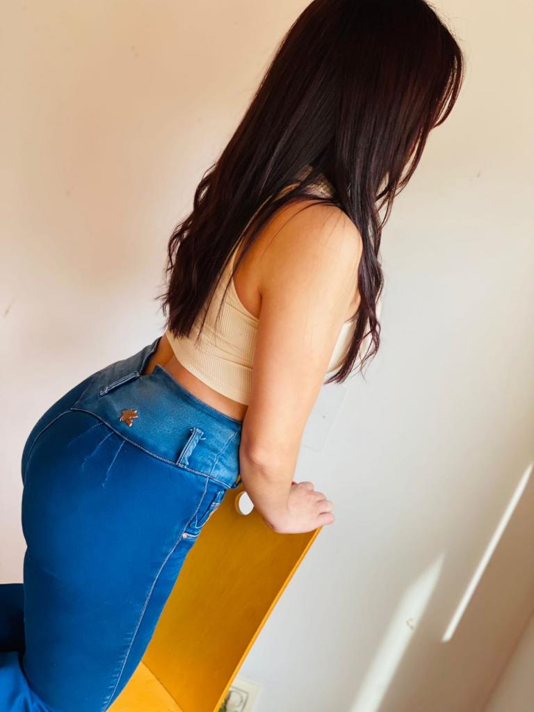 641673863: Chica busca chico en Orense