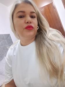 641937403: Chica busca chico en Pontevedra