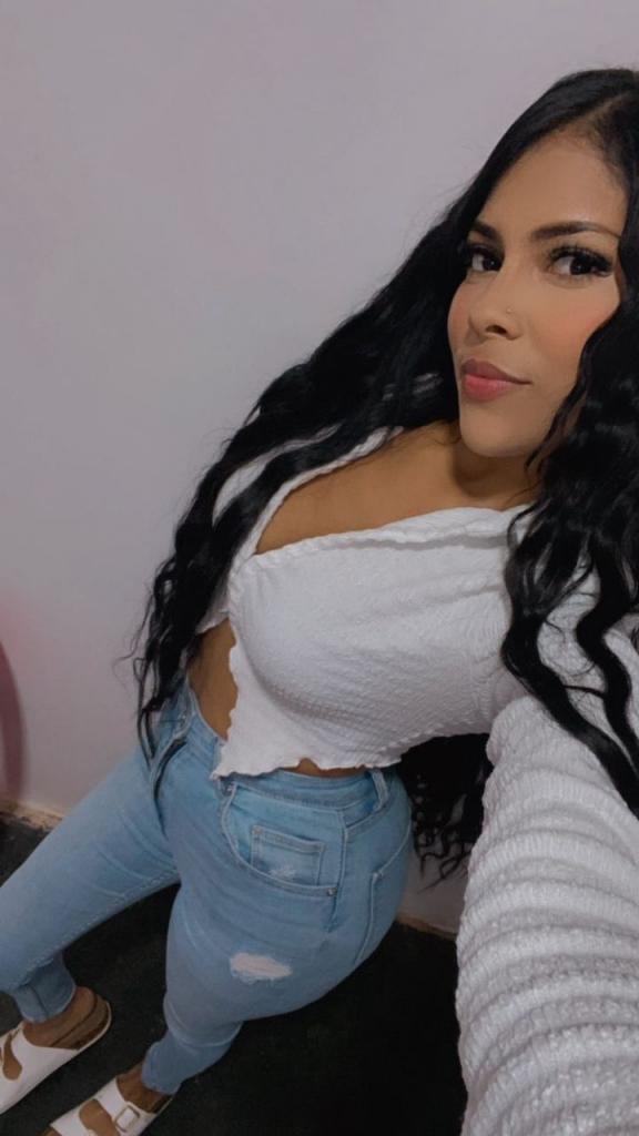 602665395: Chica busca chico en Sevilla