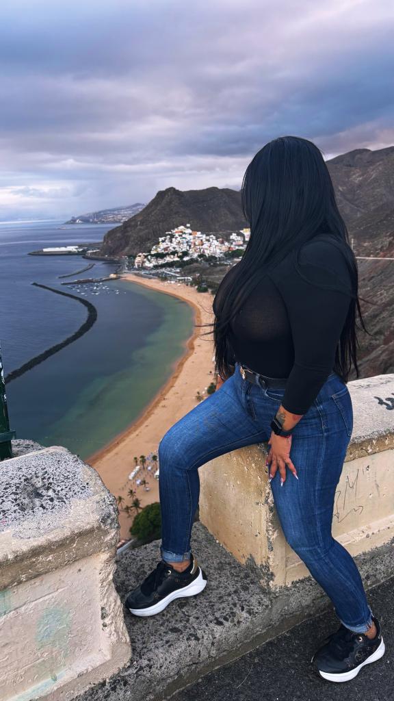 641166107: Chica busca chico en Las Palmas