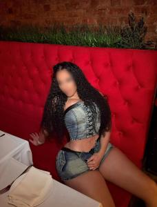 Chica busca chico en Lugo: 