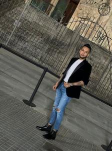 627654530: Chico busca chica en Gerona