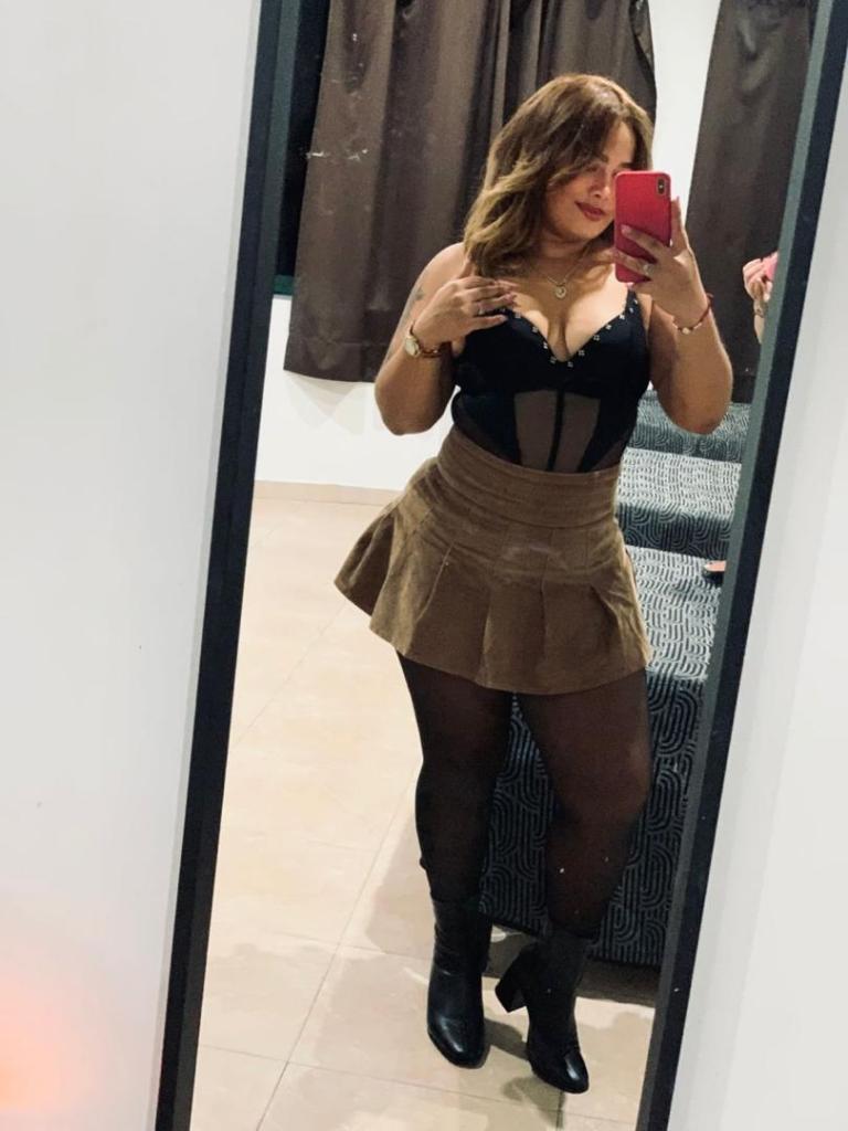 632266703: Chica busca chico en Sevilla