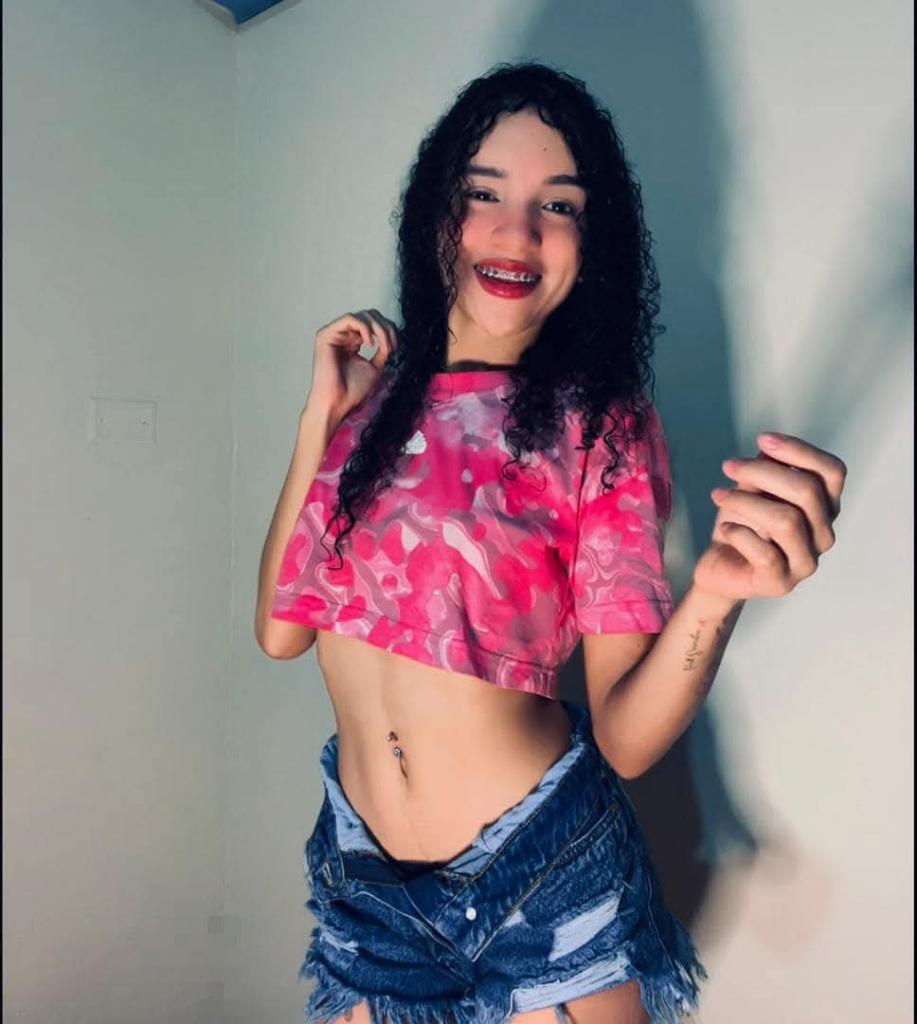 Chica busca chico en Valencia: Chica busca chico