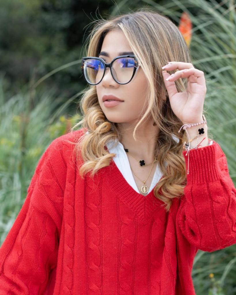 631184134: Chica busca chico en Mallorca