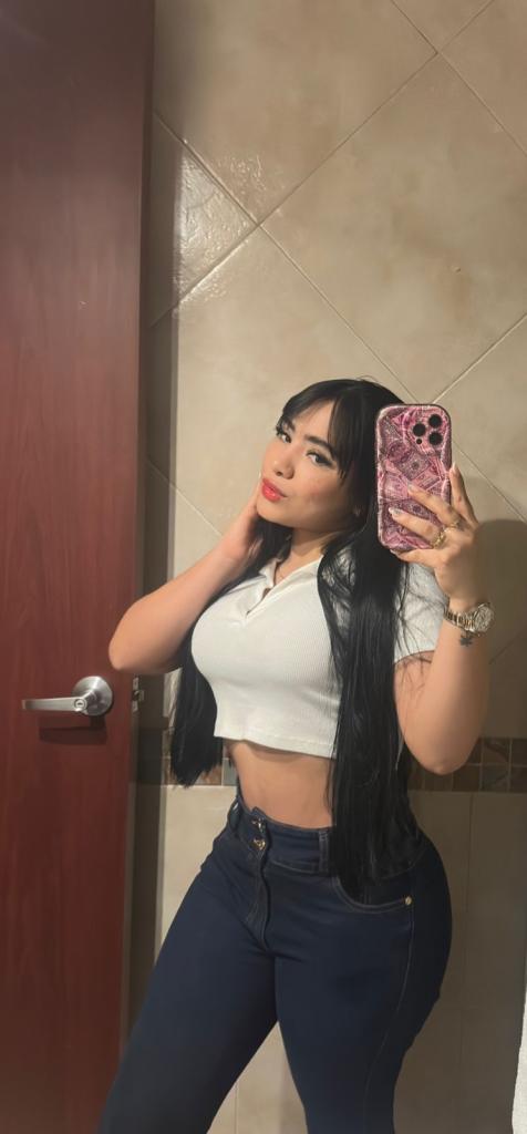 647681382: Chica busca chico en Madrid