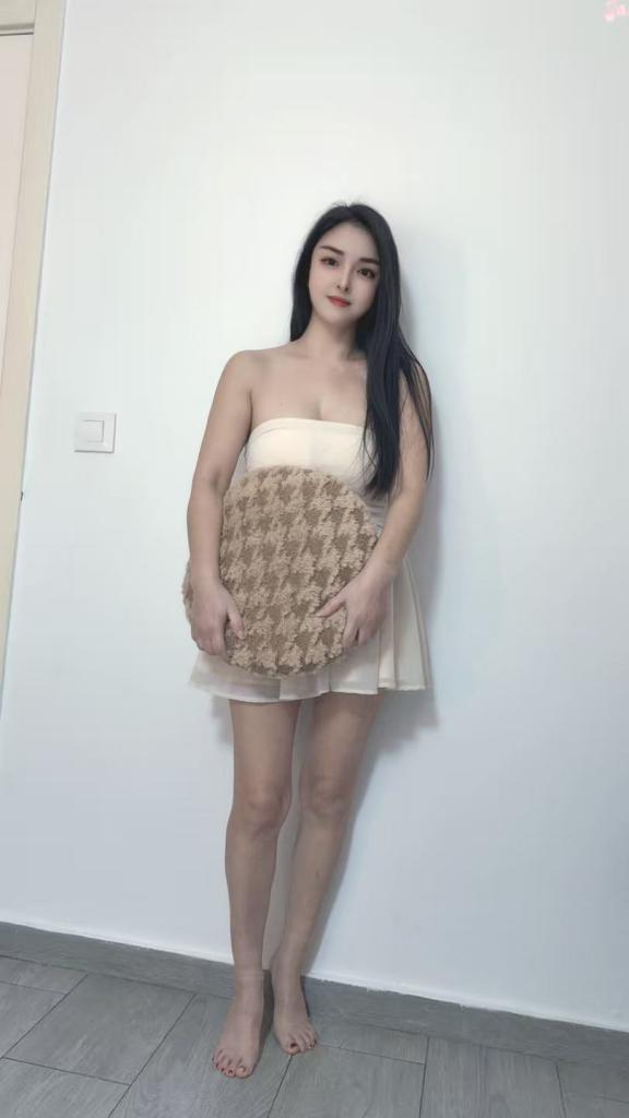 605901697: Chica busca chico en Alicante