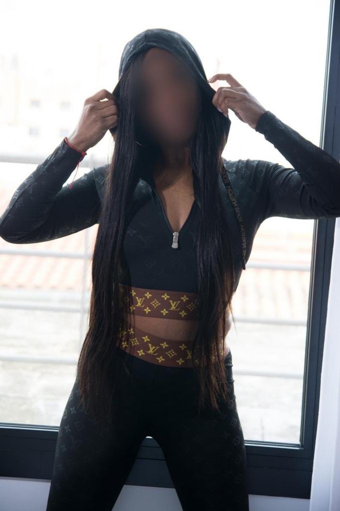 602422361: Chica busca chico en León