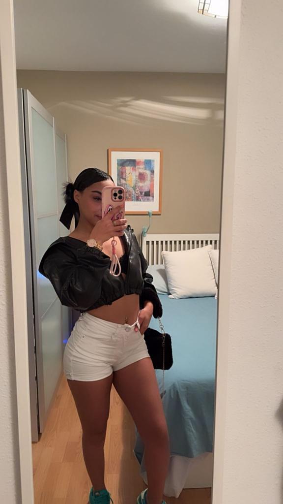 604172766: Chica busca chico en Málaga