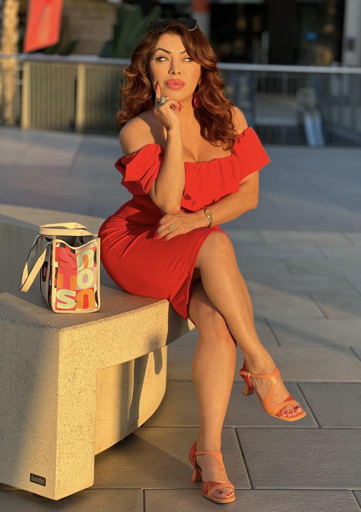 645139568: Transexual en Castellón