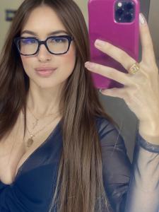 611233052: Chica busca chico en La Coruña