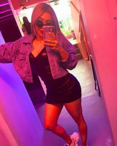 631184134: Chica busca chico en Mallorca