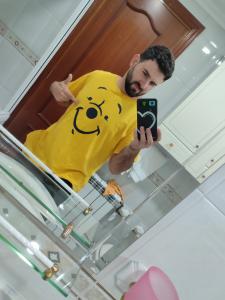 643945103: Chico busca chica en Madrid