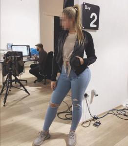 638974065: Chica busca chico en Cádiz