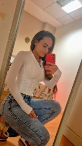 611892015: Chica busca chico en Lérida