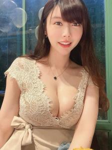 664295585: Chica busca chico en Mallorca