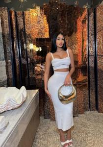 613572073: Chica busca chico en Albacete