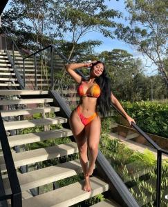 613572073: Chica busca chico en Albacete