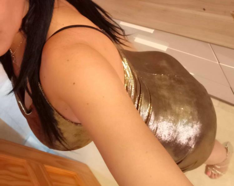 623737814: Chica busca chico en Málaga