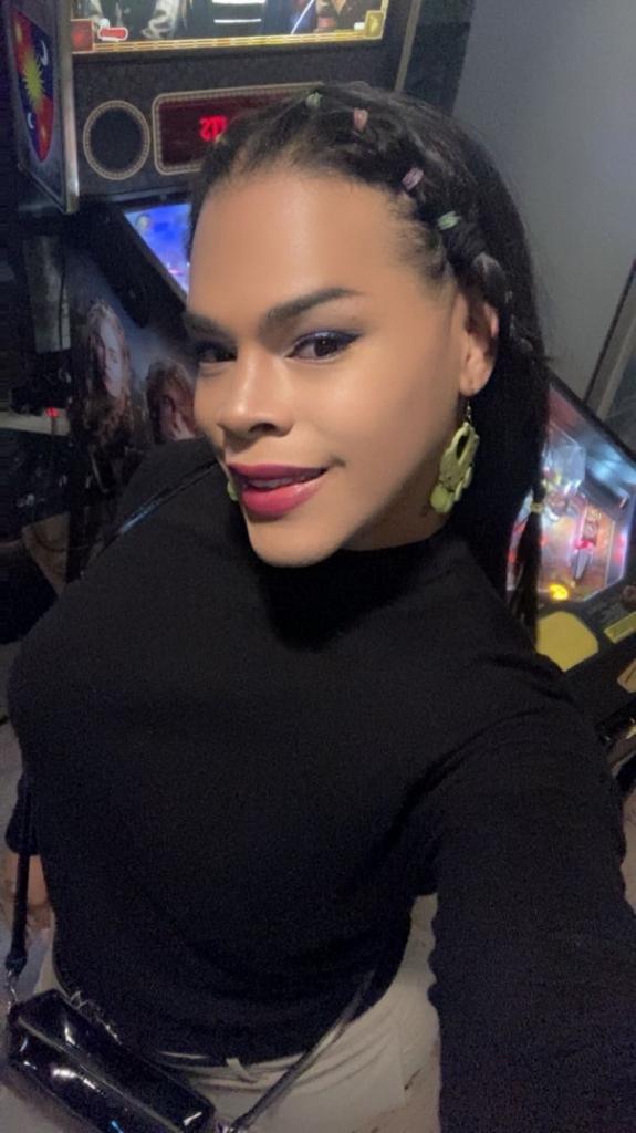 673483037: Travesti en Madrid