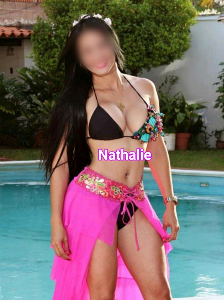 617091651: Chica busca chico en La Coruña