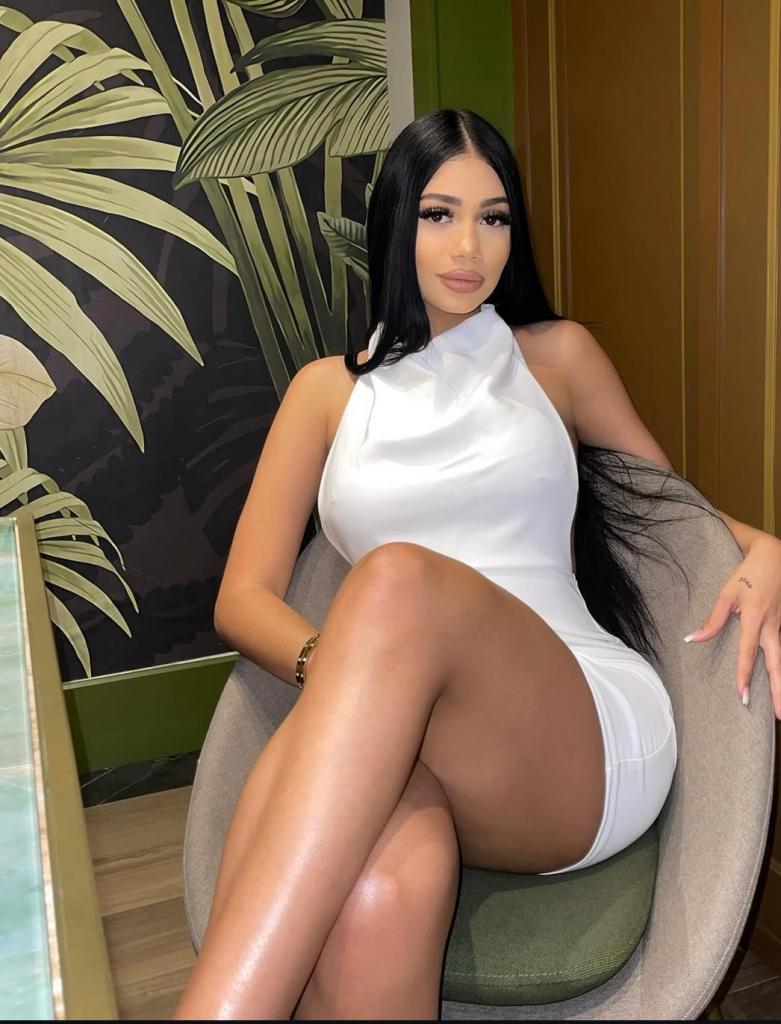 613572073: Chica busca chico en Albacete