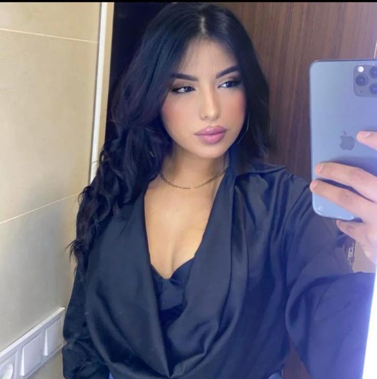 610167171: Chica busca chico en Sevilla