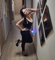 627344394: Chica busca chico en Barcelona