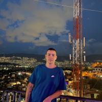 662337815: Chico busca chica en Valencia