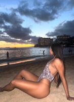 635763210: Chica busca chico en Barcelona