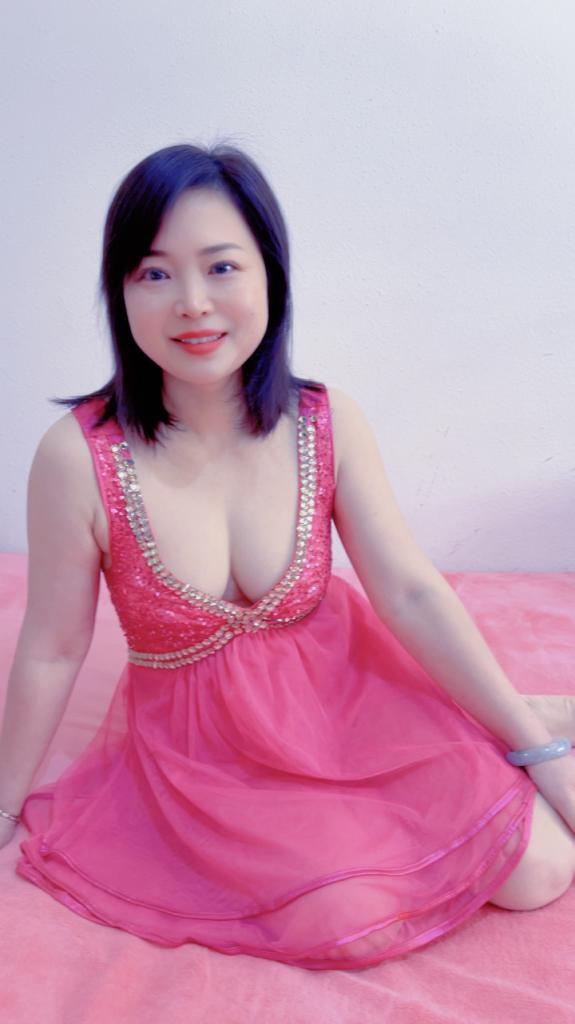 673463634: Chica busca chico en Valencia