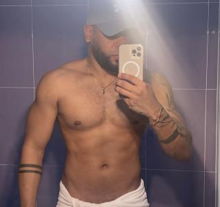 602502334: Chico busca chica en La Coruña