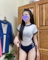 670726873: Chica busca chico en Barcelona