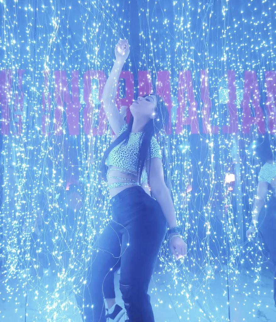 643195011: Chica busca chico en La Coruña