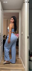 664377893: Chica busca chico en Cantabria