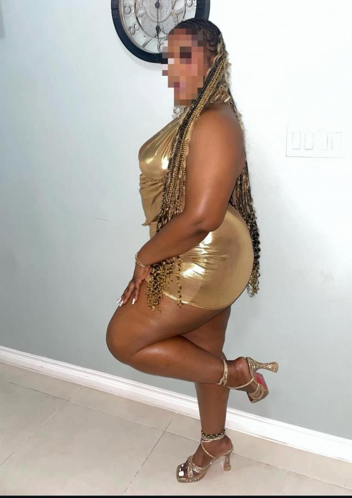 603996768: Chica busca chico en Barcelona