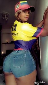 634796075: Chica busca chico en Barcelona