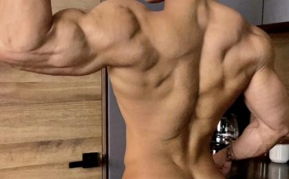 673259096: Chico busca chica en Málaga