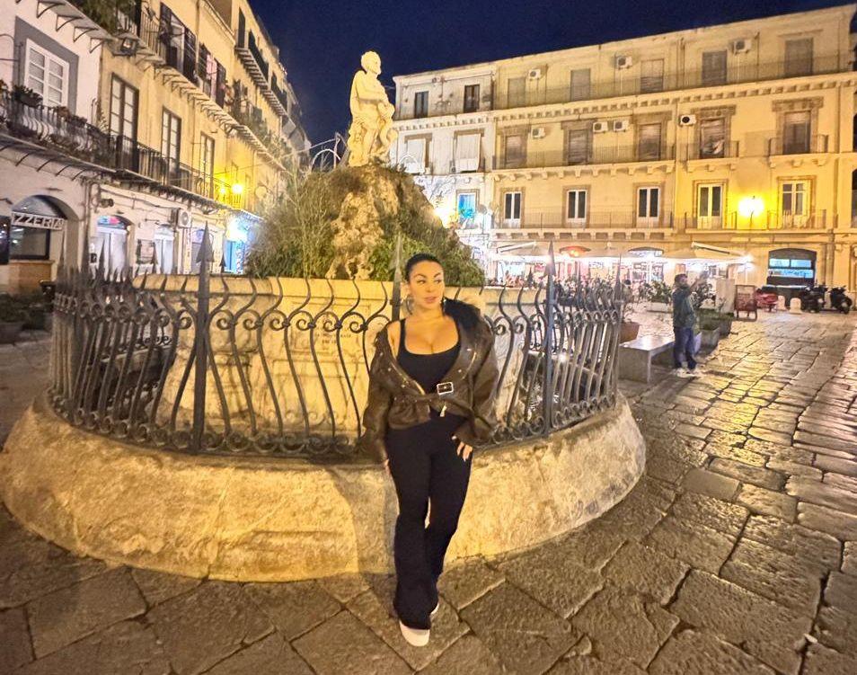 624743049: Chica busca chico en Mallorca