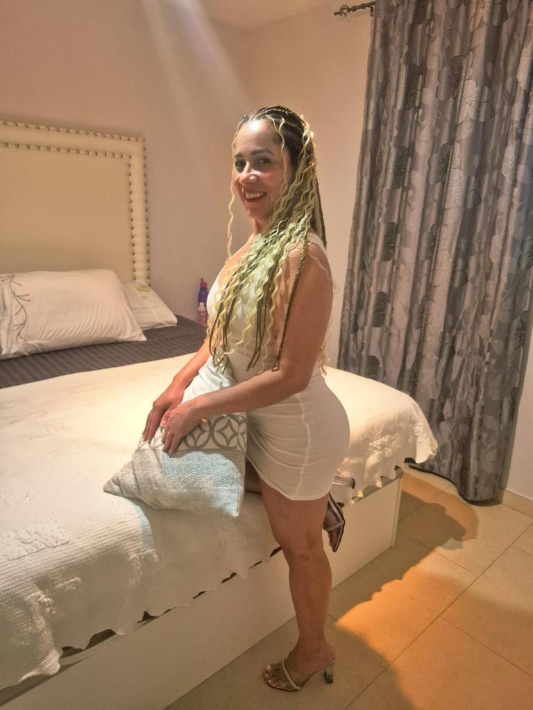 Chica busca chico en Cádiz: 