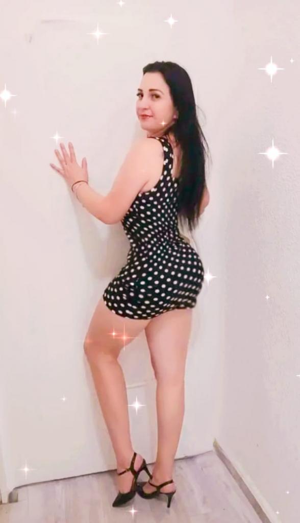 612477238: Chica busca chico en Valencia