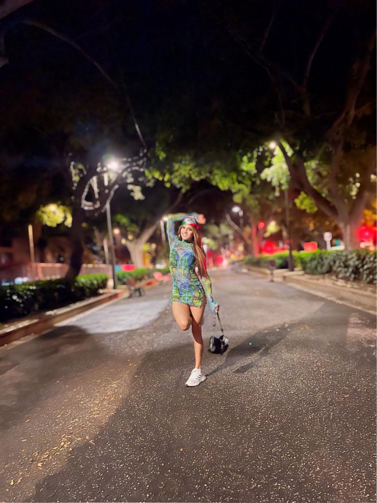 672957001: Travesti en Barcelona