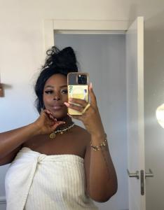 607144890: Chica busca chico en Tenerife