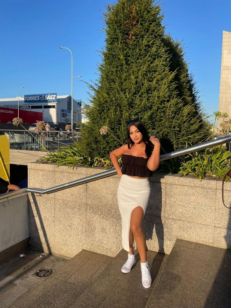 677913721: Travesti en Pontevedra