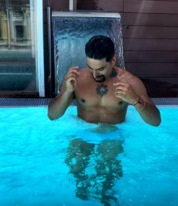 Chico busca chica en Madrid: 