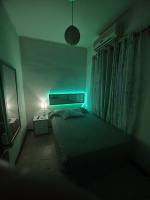 601514271: Chica busca chico en Barcelona