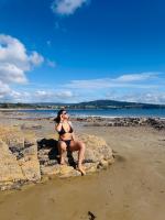 697696775: Chica busca chico en Cantabria