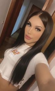 671509473: Transexual en León