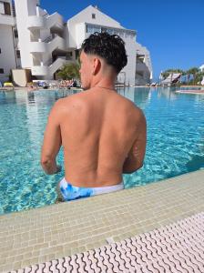 691882344: Chico busca chica en Málaga