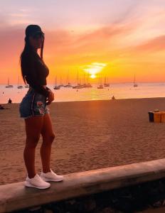 673589487: Chica busca chico en Madrid